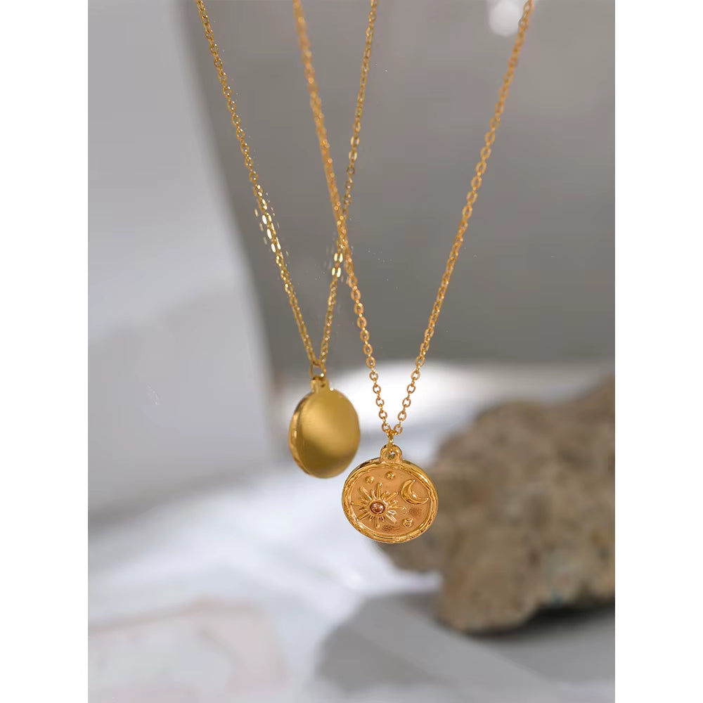 Fashion Celestial Moon Sun Delicate round Pendant Stainless Steel Necklace 18K Gold Plated Chain Trendy Charm Chic Jewelry